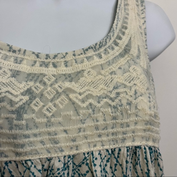 Bubble Tank Top by Anthropologie’s Kimchi & Blue is like new. Size small - Picture 5 of 12